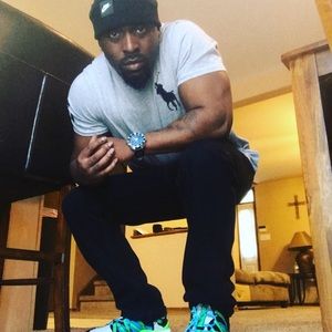 Meet your Posher, Karron